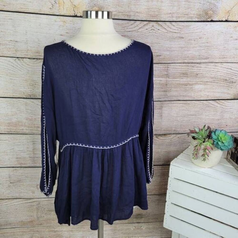 NWT Hummingbird Tassel Keyhole Crepe Navy Blue Top Size Large‎ - Picture 4 of 7